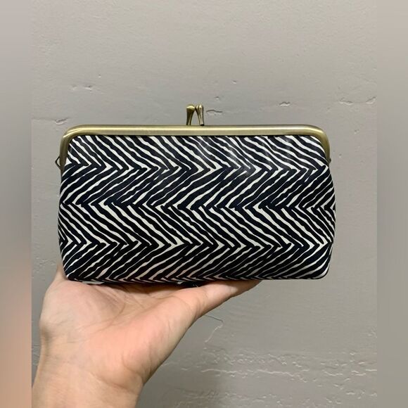 Handmade Genuine Calfskin Kisslock Clutch/Cosmetic bag/Phone Case/Crossbody - Picture 2 of 14